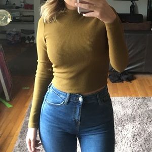 Forever 21 Ribbed Long Sleeve Cropped Top
